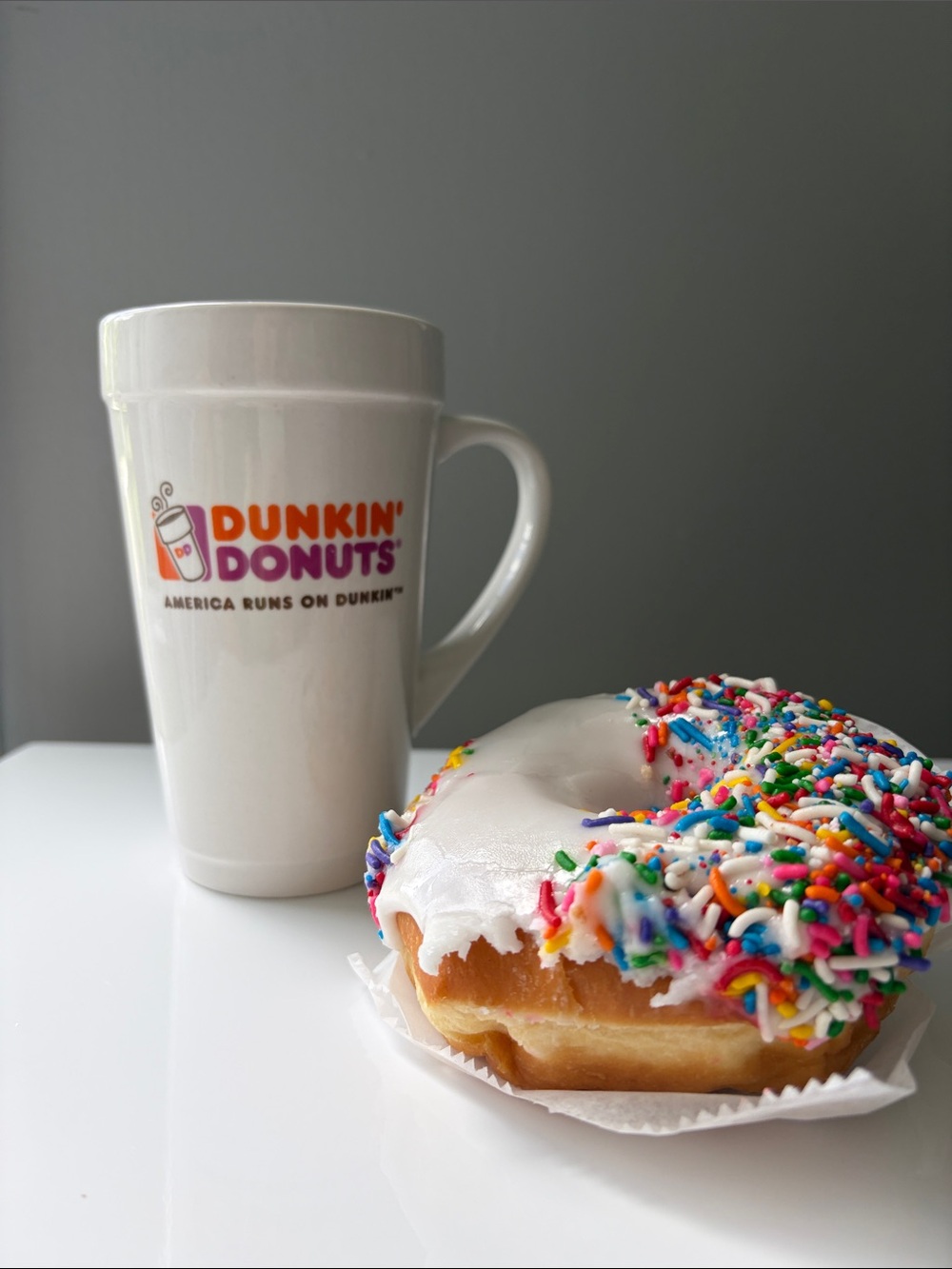 🍩 Dunkin' Donuts White Ceramic Logo Coffee Mug